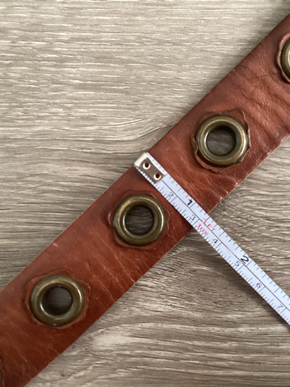 Women’s M Genuine Leather Brown Belt Large Grommets Flowers Boho Festival 1.25” - Picture 11 of 11